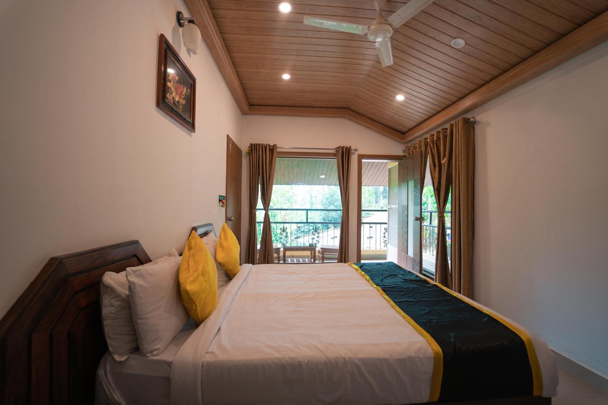 Kingmaker'S Plantation With River Stream Madikeri Ngoại thất bức ảnh