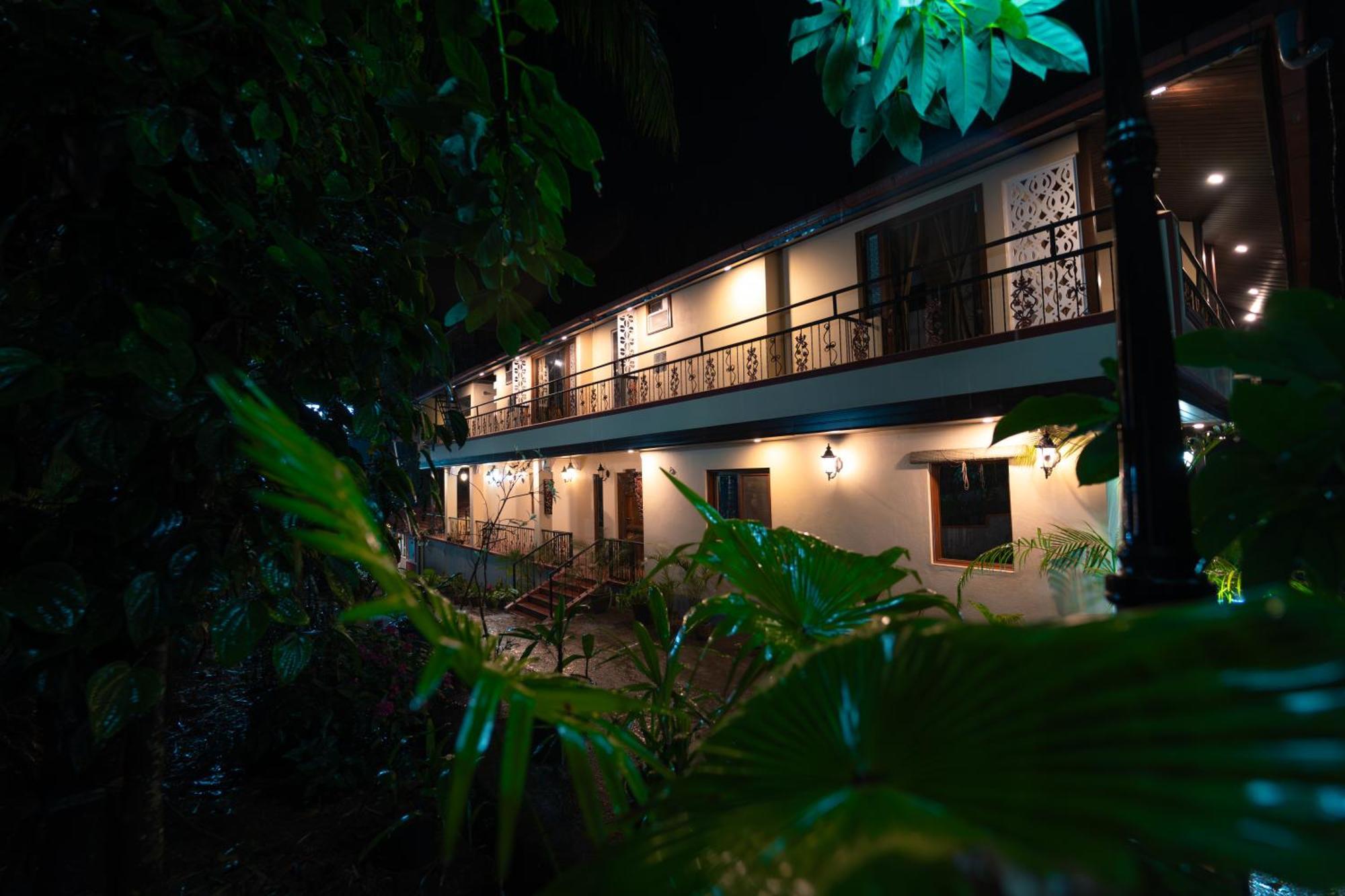 Kingmaker'S Plantation With River Stream Madikeri Ngoại thất bức ảnh