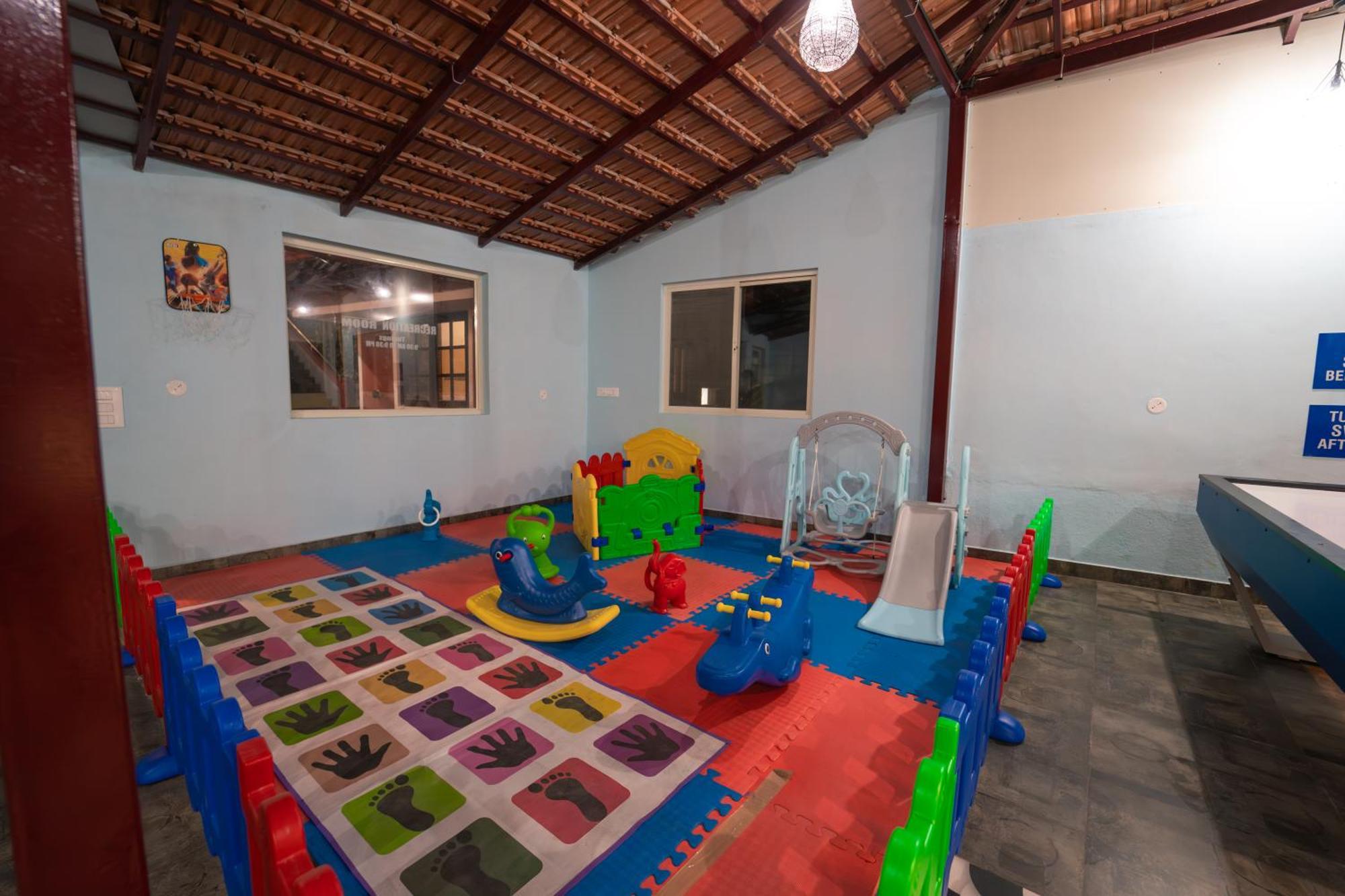 Kingmaker'S Plantation With River Stream Madikeri Ngoại thất bức ảnh